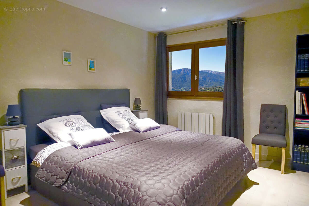 Maison à SAINTE-LUCIE-DE-TALLANO