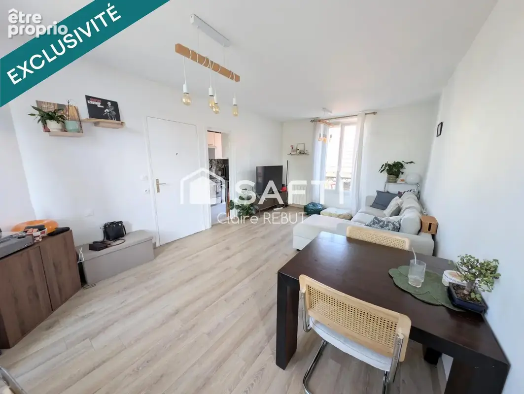 Photo 1 - Appartement à SAINT-THIBAULT-DES-VIGNES