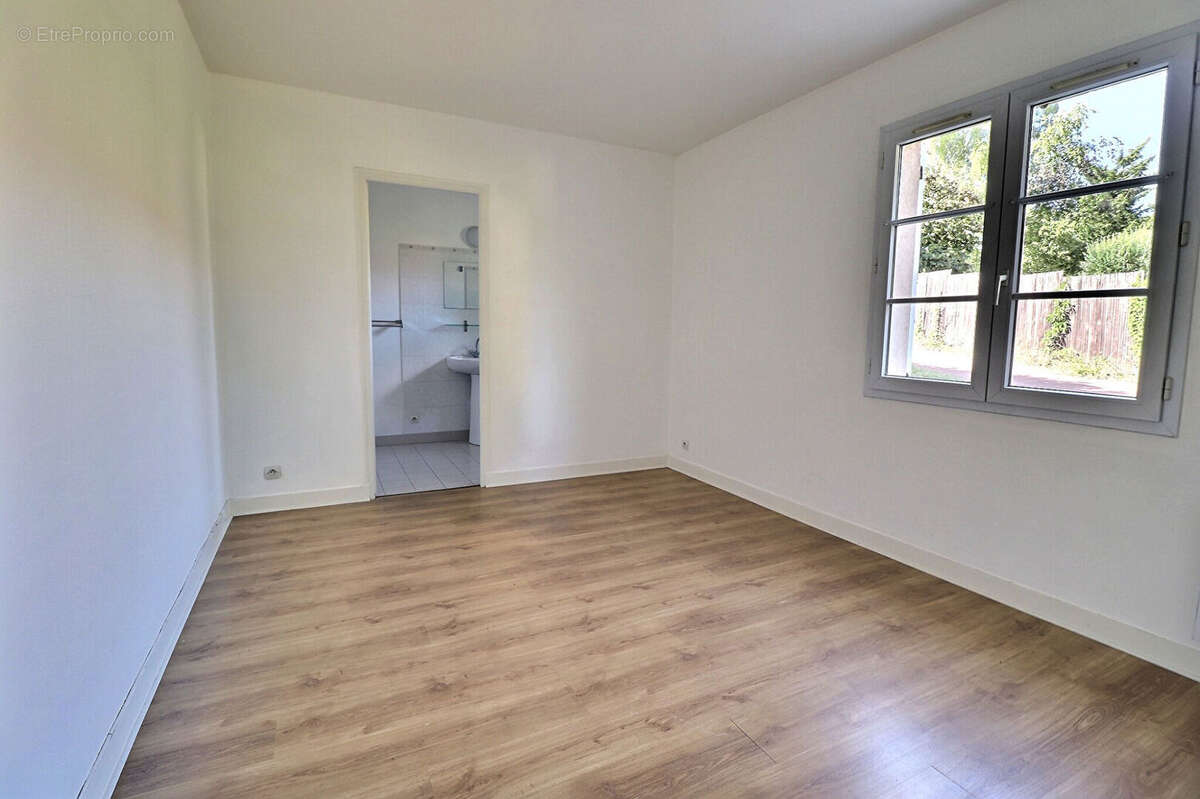 Maison à MAREIL-MARLY