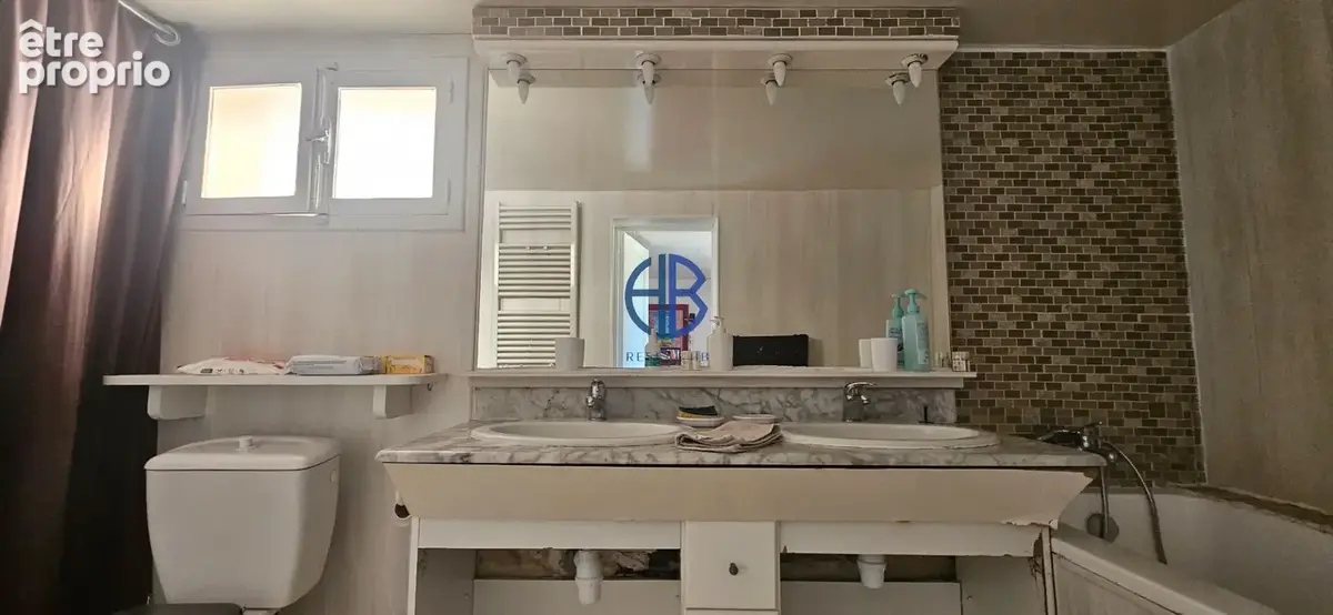 Grau d'agde-maison 4 faces avec piscine et dependances - photo 12