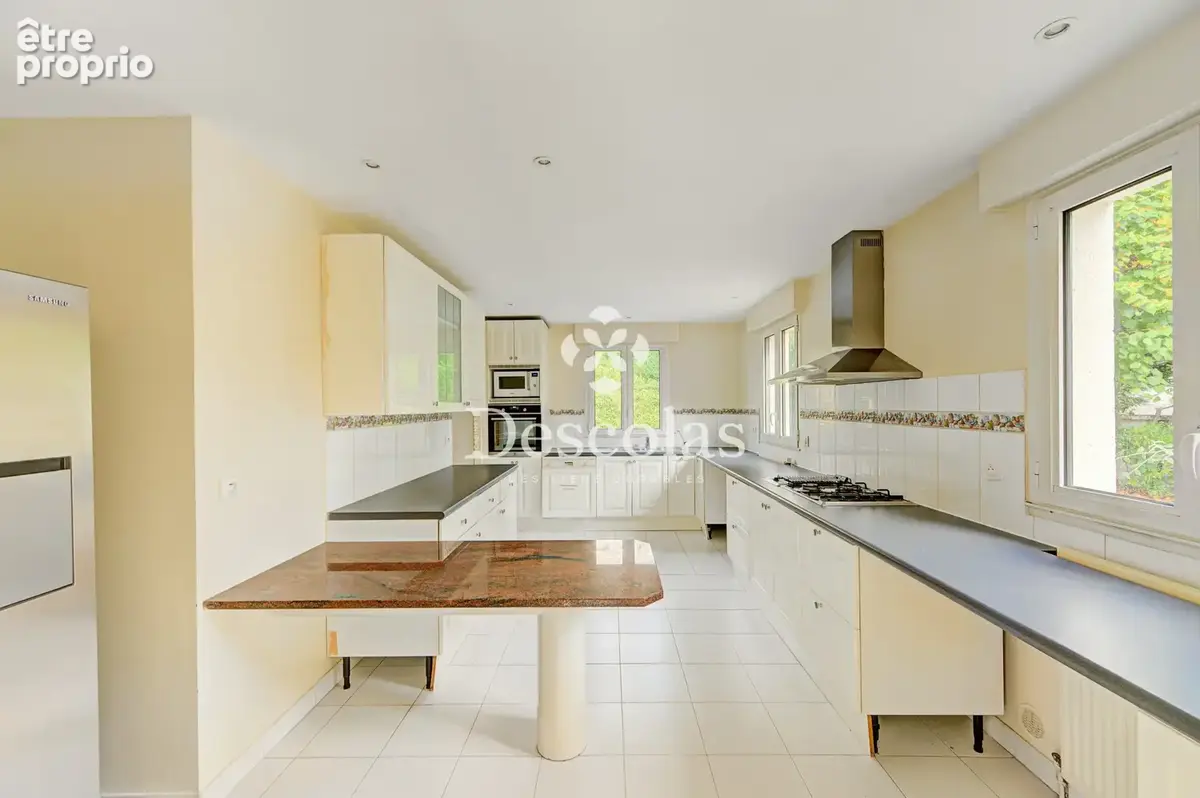 SAINT-GERMAIN-EN-LAYE Plateau - Maison familiale 181 m2 plein sud avec jardin - photo 16