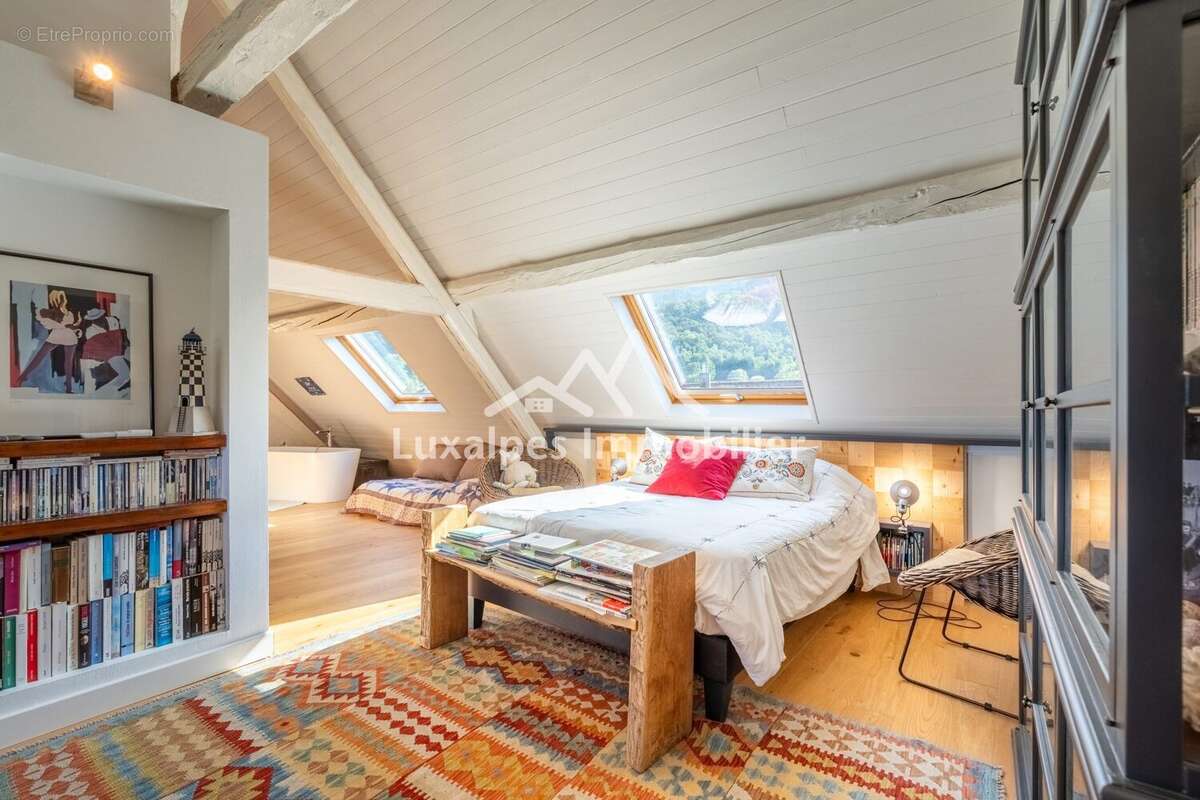 Maison 143 m² à Talloires  - photo 6