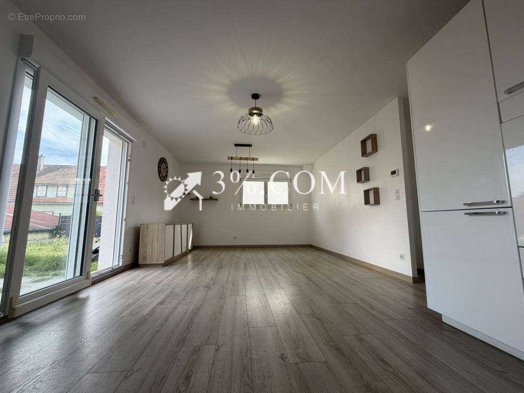 3%.COM lumineux 3 pièces 69m2 rez-de-jardin + garage et park - photo 8