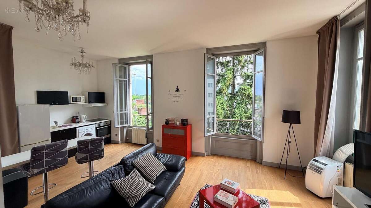 Photo 3 - Appartement à CALUIRE-ET-CUIRE