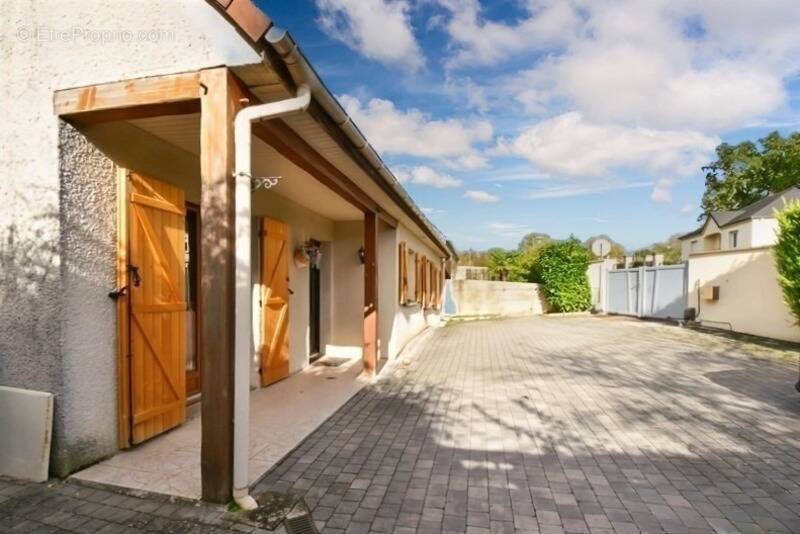 Maison à VILLIERS-SUR-ORGE