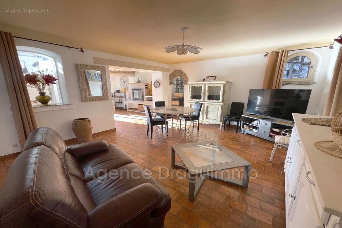 Maison à DRAGUIGNAN