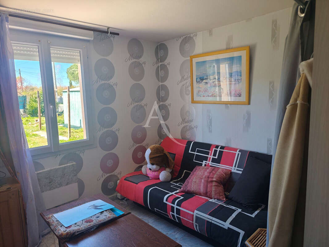 Maison à FONTCOUVERTE