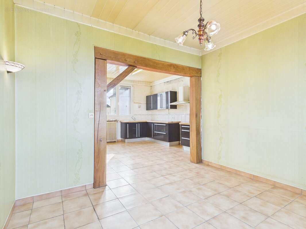 Maison à ROMILLY-SUR-SEINE