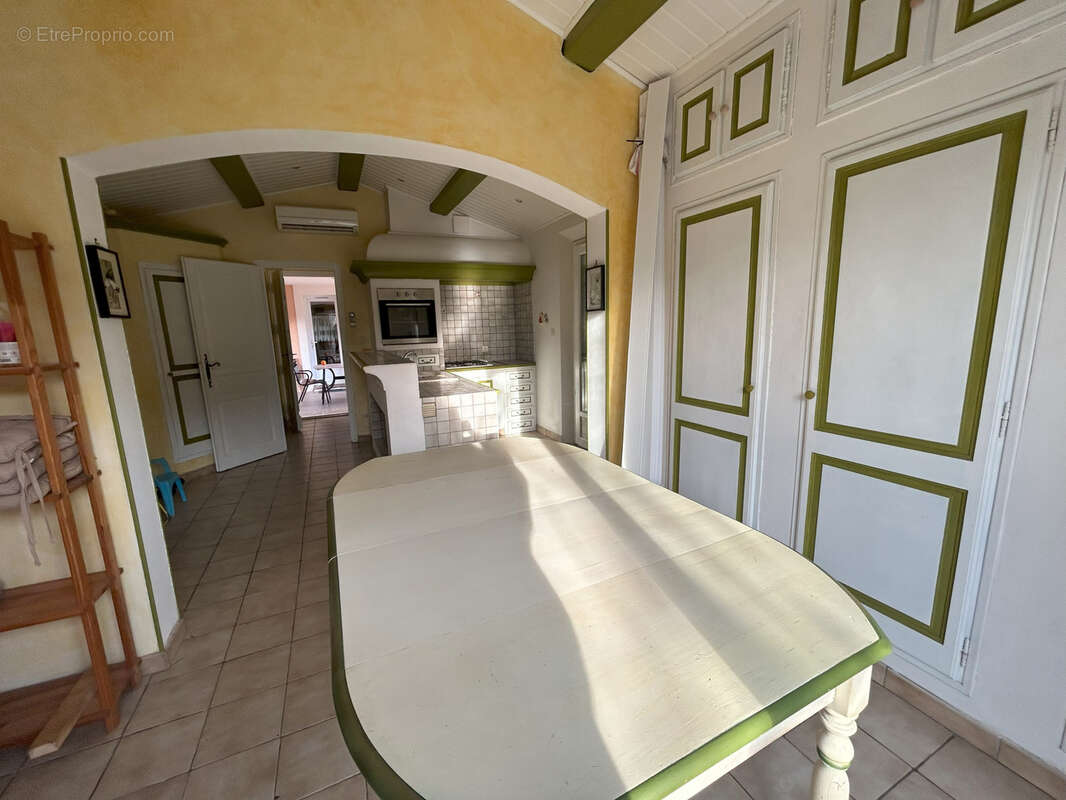 Autre à SAINT-RAPHAEL