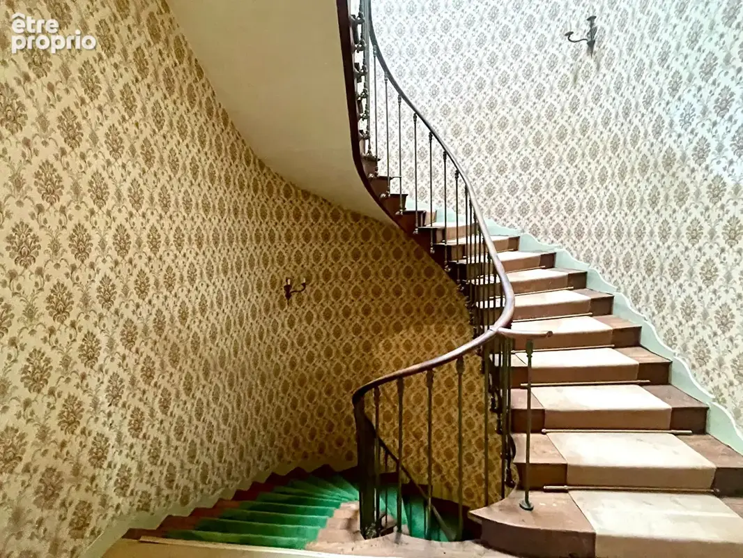 Magnifique Hôtel Particulier, quartier historique de Saintes, tout à l'égout - photo 3