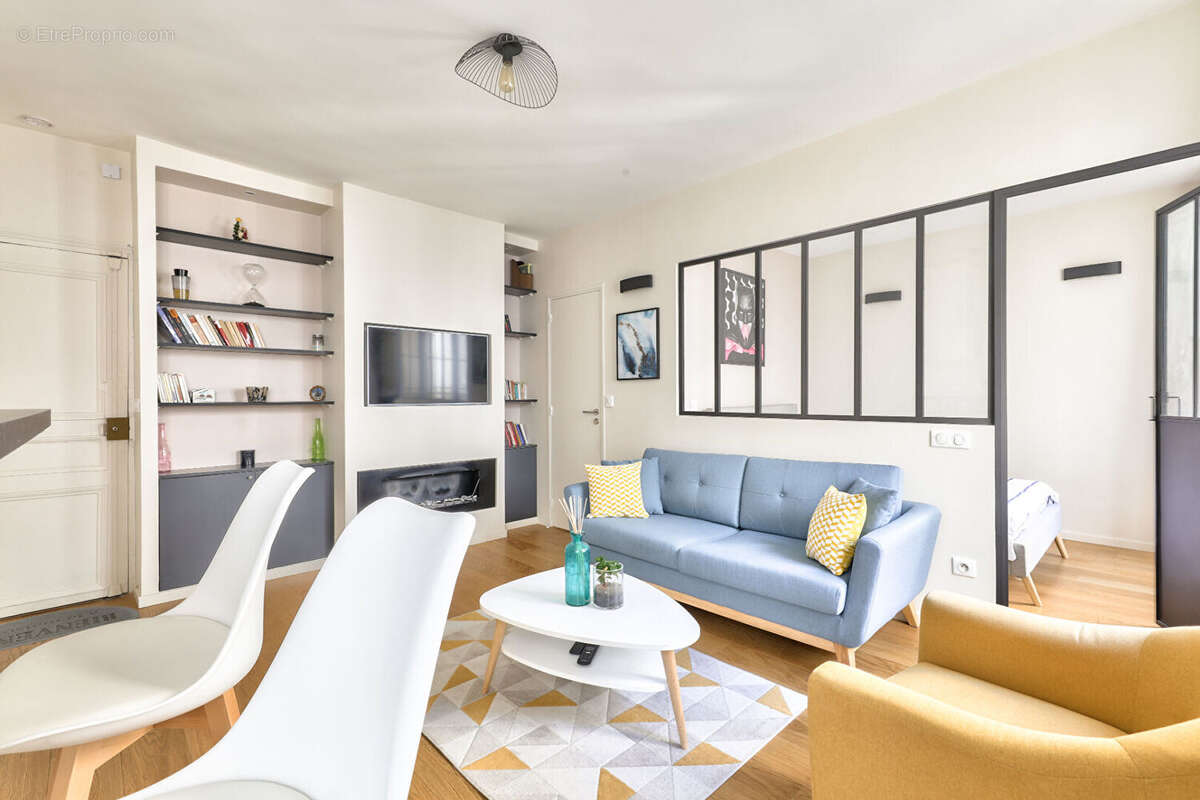 Appartement à PARIS-8E