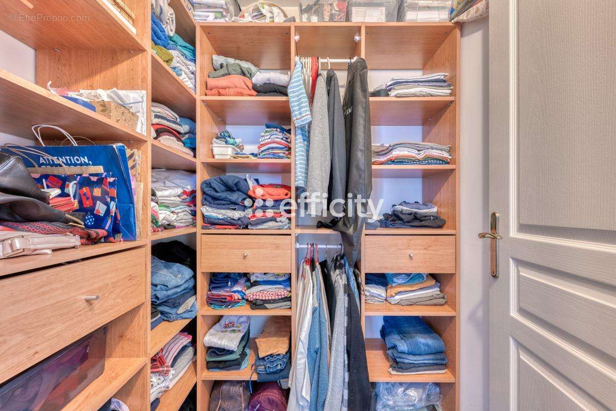 Appartement à CHESSY