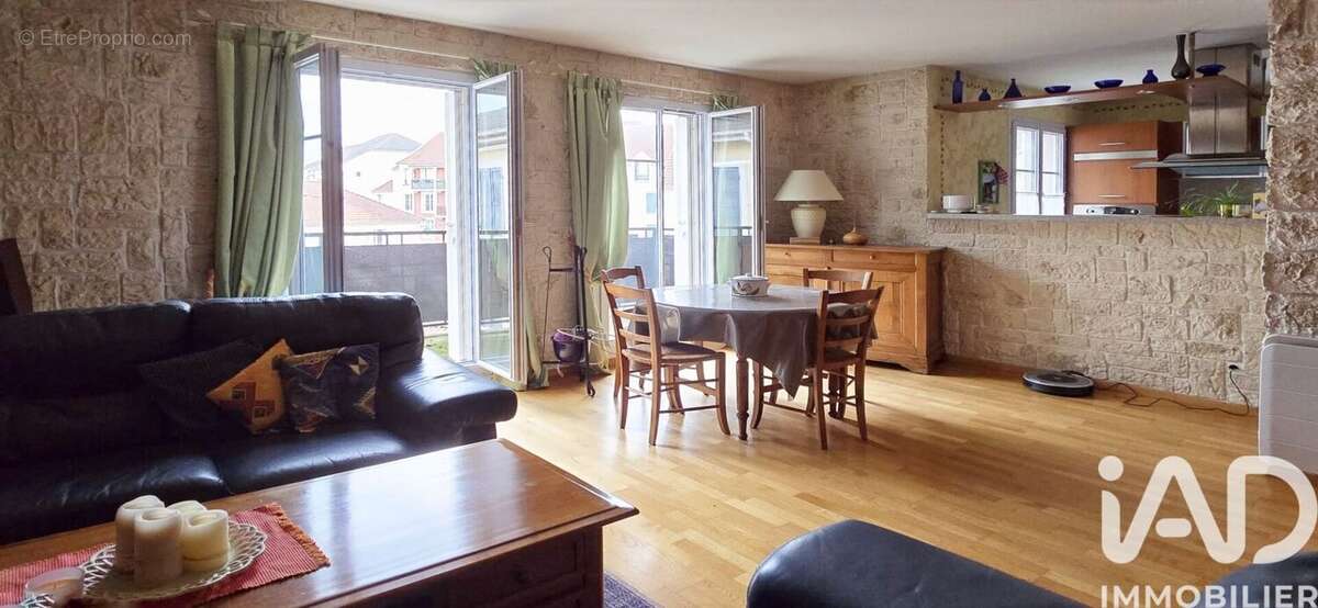 Photo 3 - Appartement à BAILLY-ROMAINVILLIERS