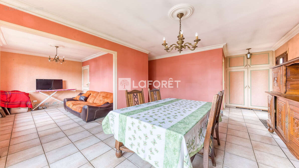 Maison à ROISSY-EN-BRIE