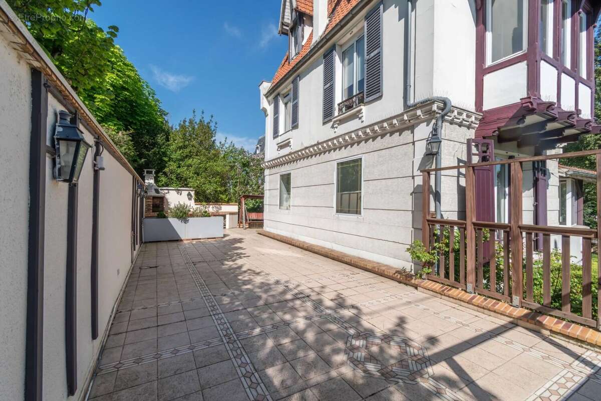 Maison à MONTMORENCY