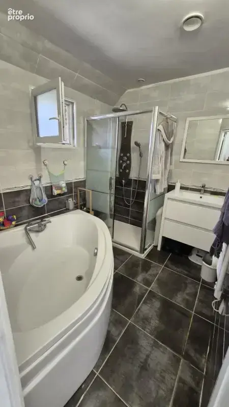 Maison habitable avec potentiel d'amélioration - photo 16