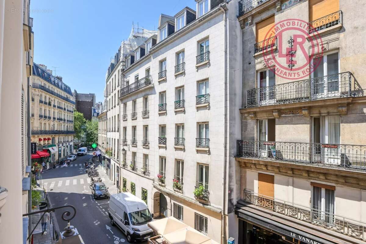 Appartement à PARIS-4E