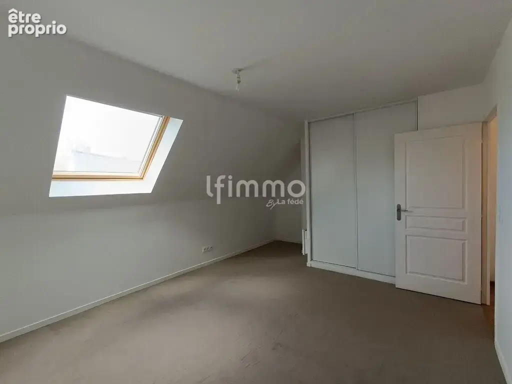 Gisors centre grand T2 65 m² dernier étage avec ascenseur et par - photo 9