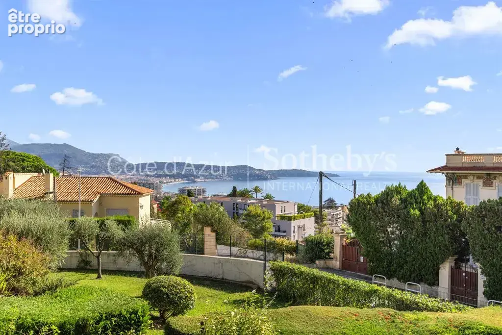 Appartement 3 pièces avec grande terrasse et vue mer dans la résidence Les Belles Terres à Nice - photo 2