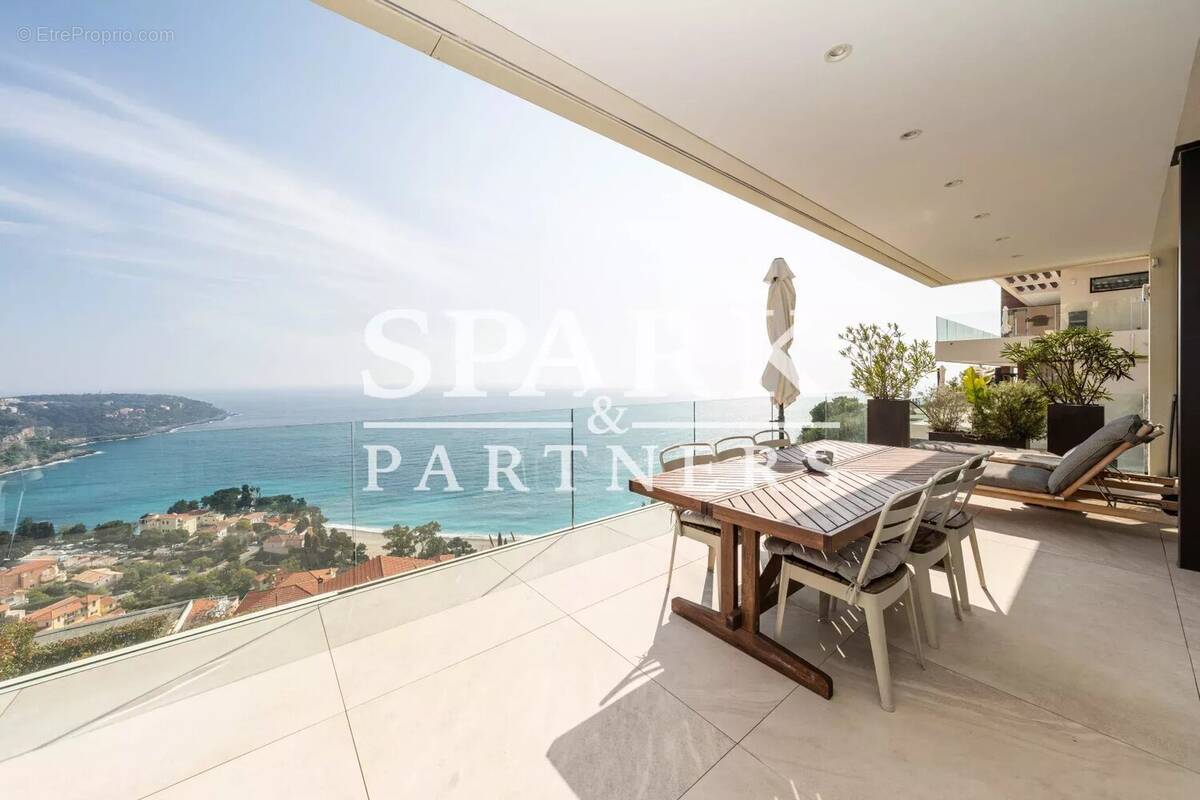 Appartement à ROQUEBRUNE-CAP-MARTIN