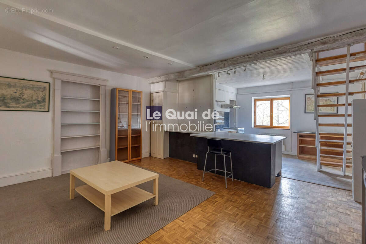 Appartement à VARCES-ALLIERES-ET-RISSET