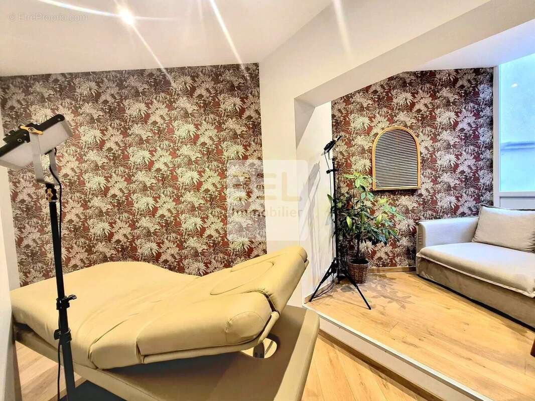 Commerce à LES ANGLES