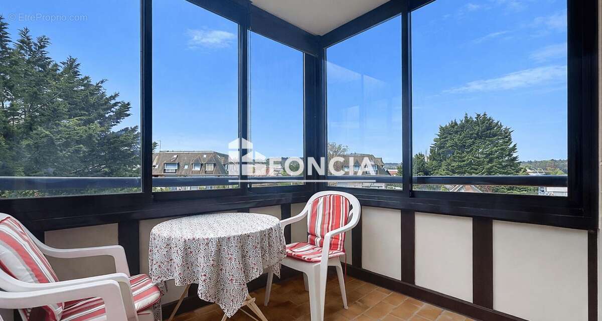 Appartement à TOURGEVILLE