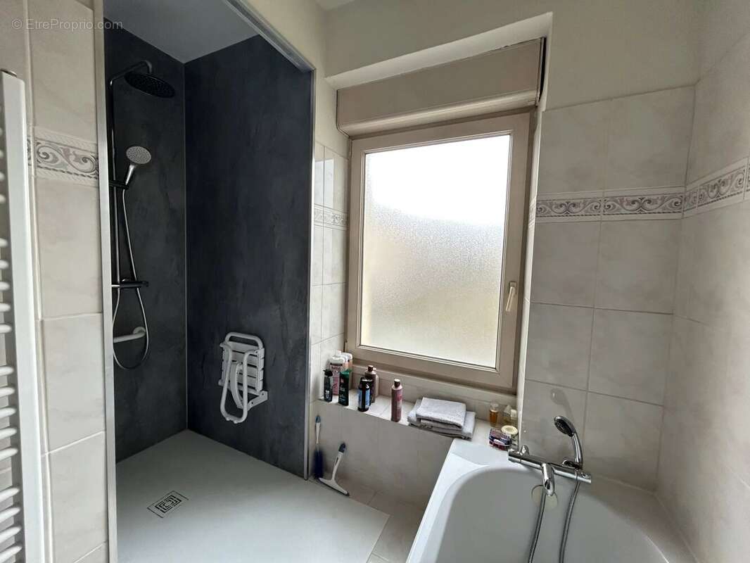 maison de ville avec grande dépendance - photo 7