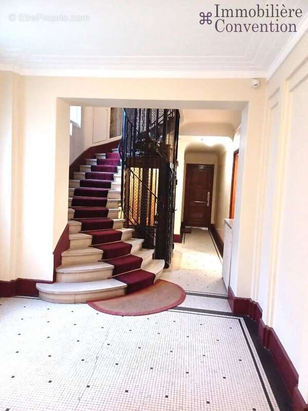 Appartement à PARIS-15E