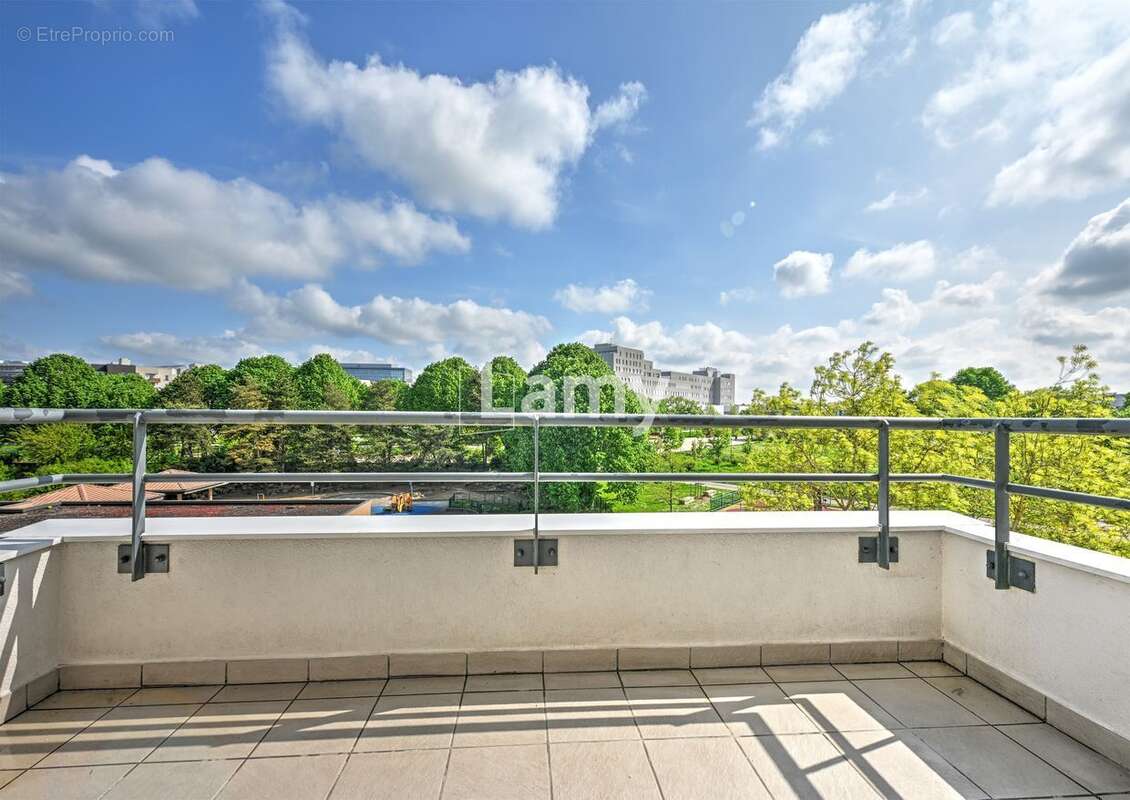 Appartement à MONTIGNY-LE-BRETONNEUX