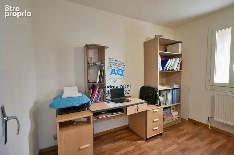 Maison familiale - 6 pièces - 164 m² de surface totale (100,50m² habitables) avec vue dégagée et fort potentiel – VALSERHONE (01 - photo 12