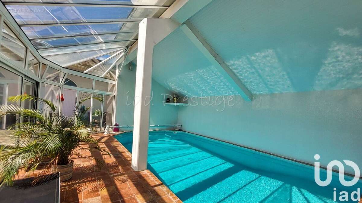 Photo 2 - Maison à NOISY-LE-ROI