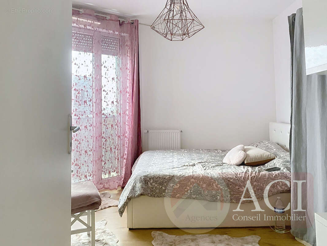 Appartement à EPINAY-SUR-SEINE