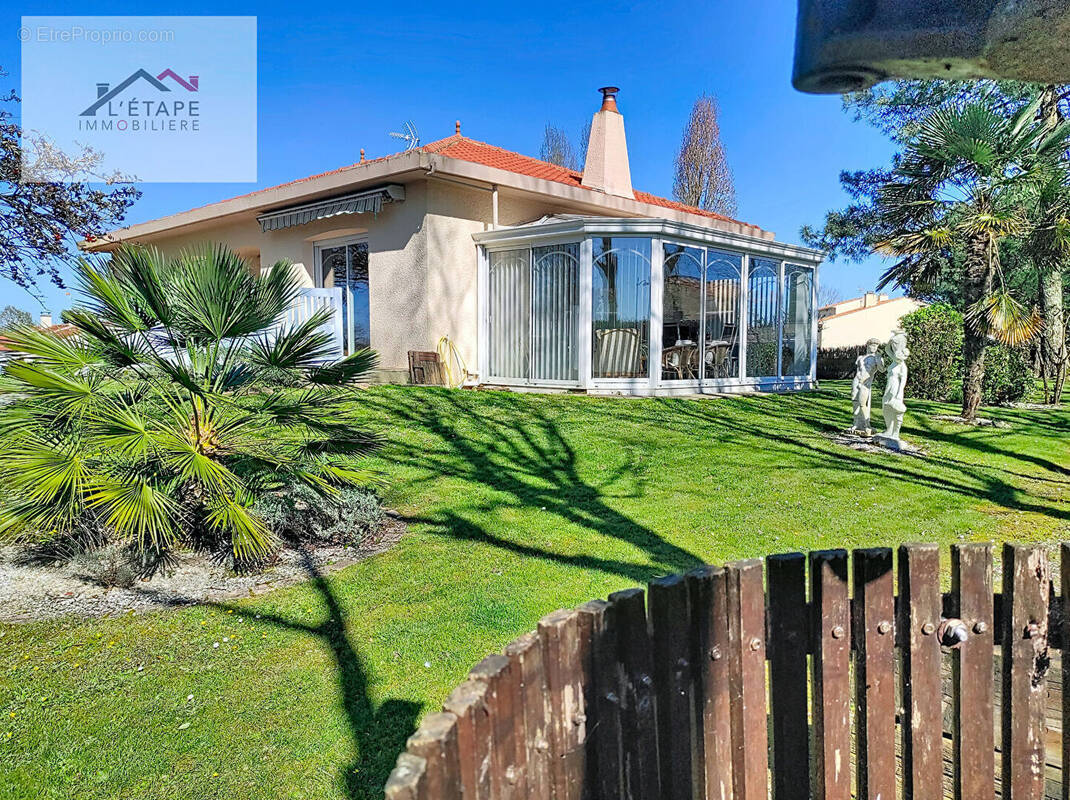 Maison à LA CHAPELLE-ACHARD