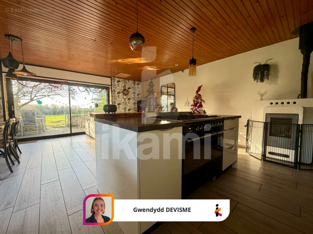 Maison à PLONEOUR-LANVERN