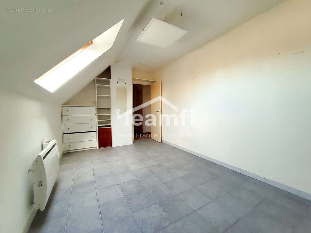 Maison 162 m² à Orcemont  - photo 8