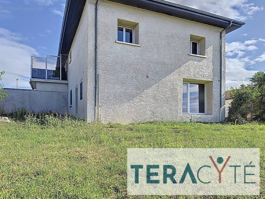 Appartement à VANDEINS