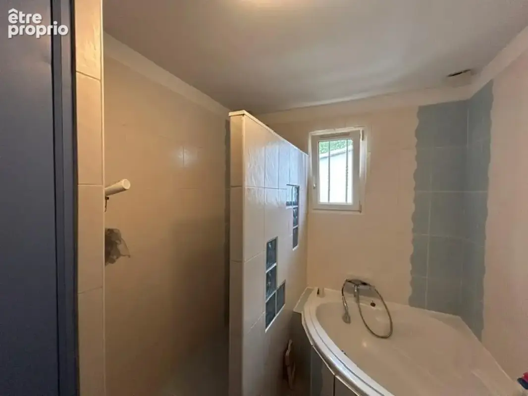 Maison 4 pièces 115 m² à vendre à Poussan (34560) - photo 9
