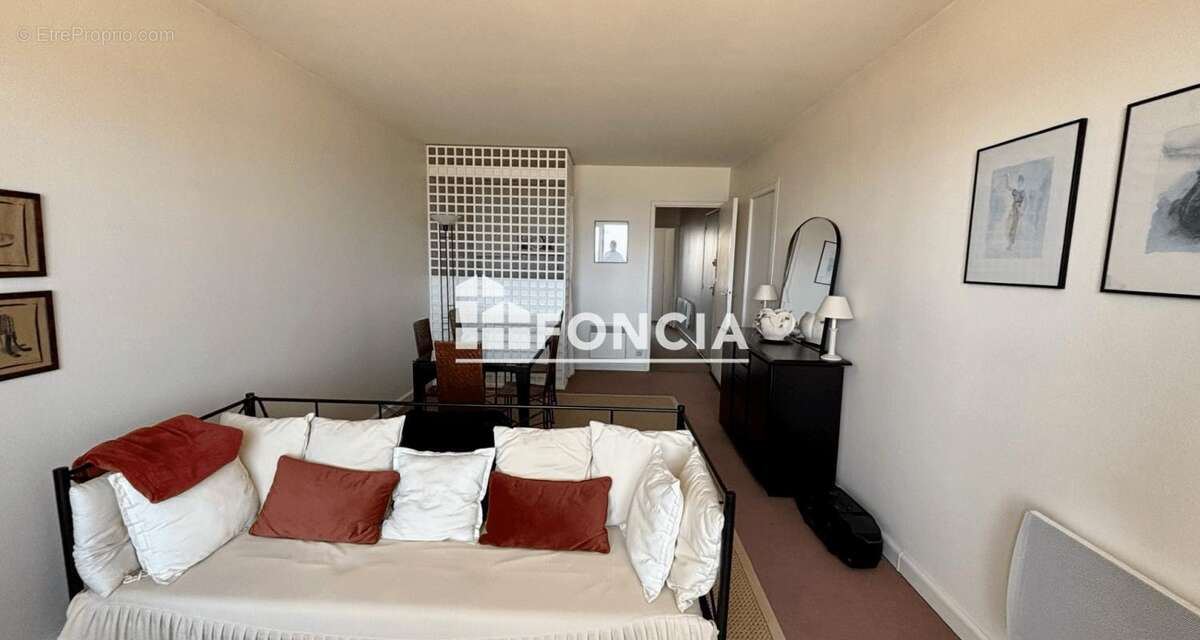Appartement à COURSEULLES-SUR-MER