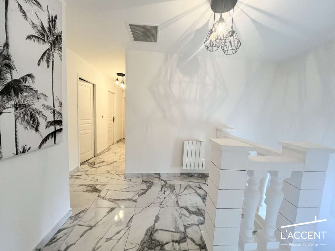 Maison à SAINT-GILLES