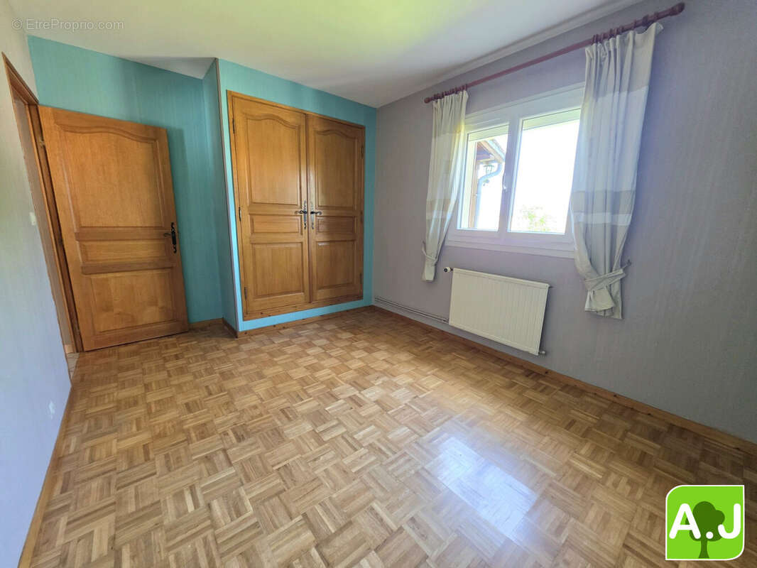 Maison à EZY-SUR-EURE