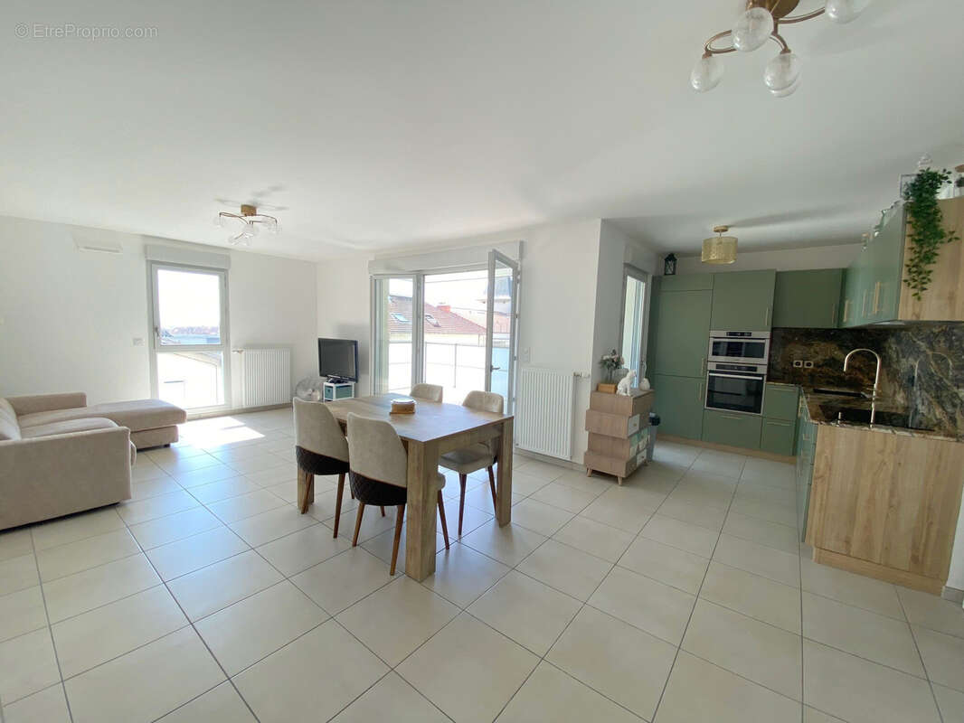 Appartement à CALUIRE-ET-CUIRE