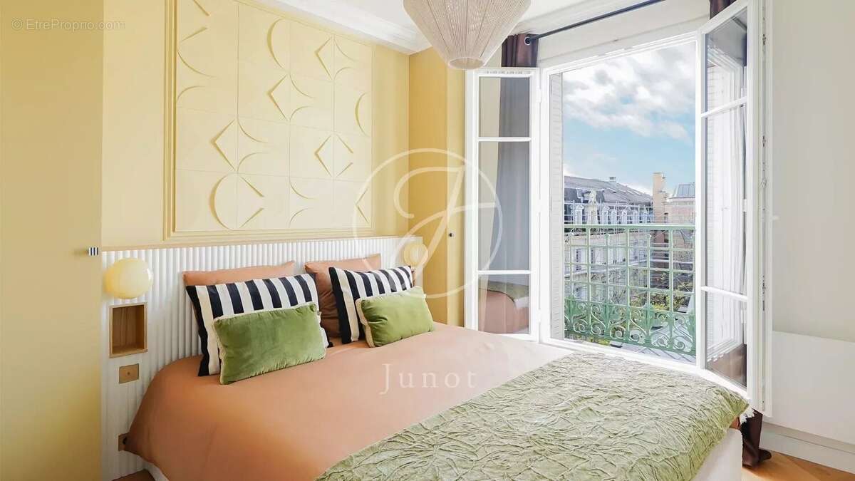 Appartement à PARIS-6E