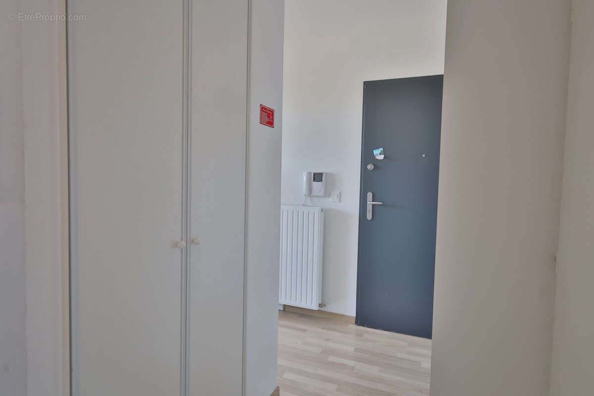 Appartement Type 2 - 47,5 m2 habitables - Balcon - Place privative - photo 14