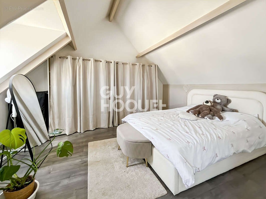 Appartement à FONTENAY-TRESIGNY