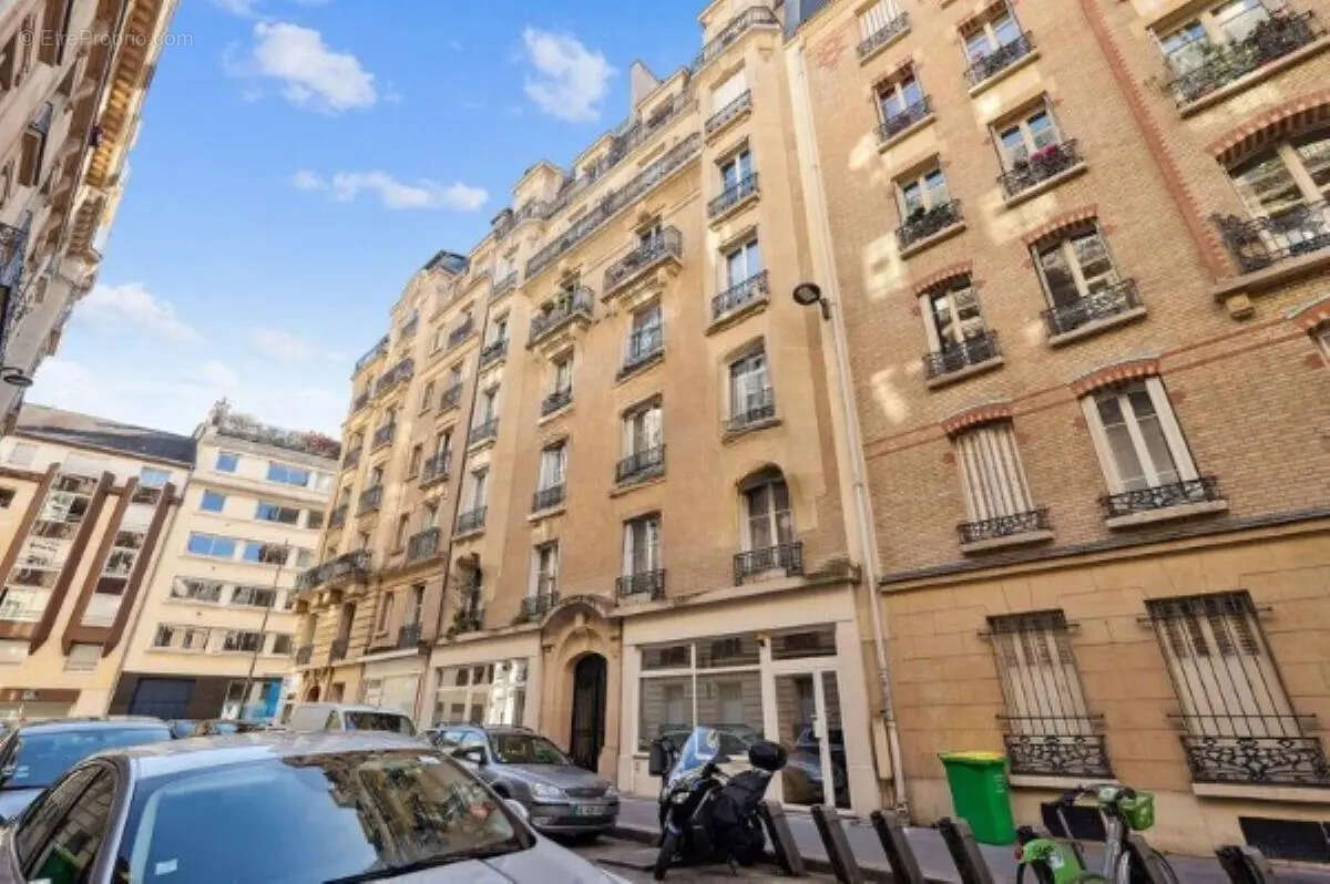 Commerce à PARIS-15E