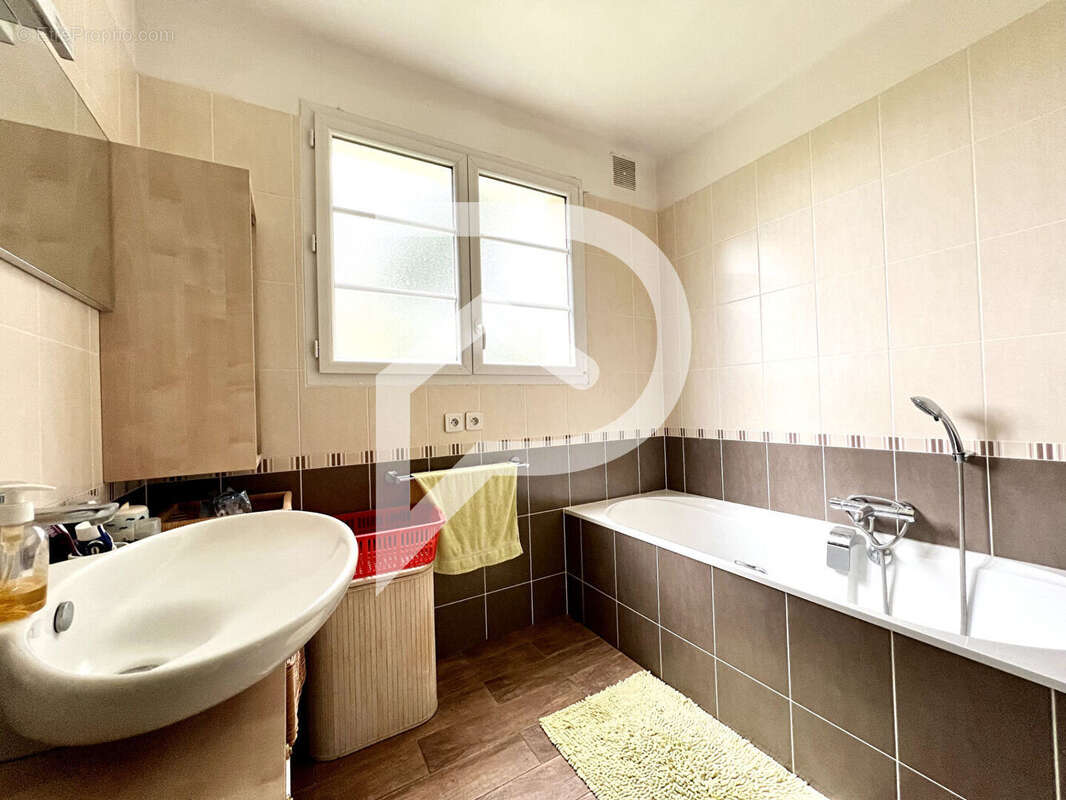 Maison à CHAMBON-LA-FORET