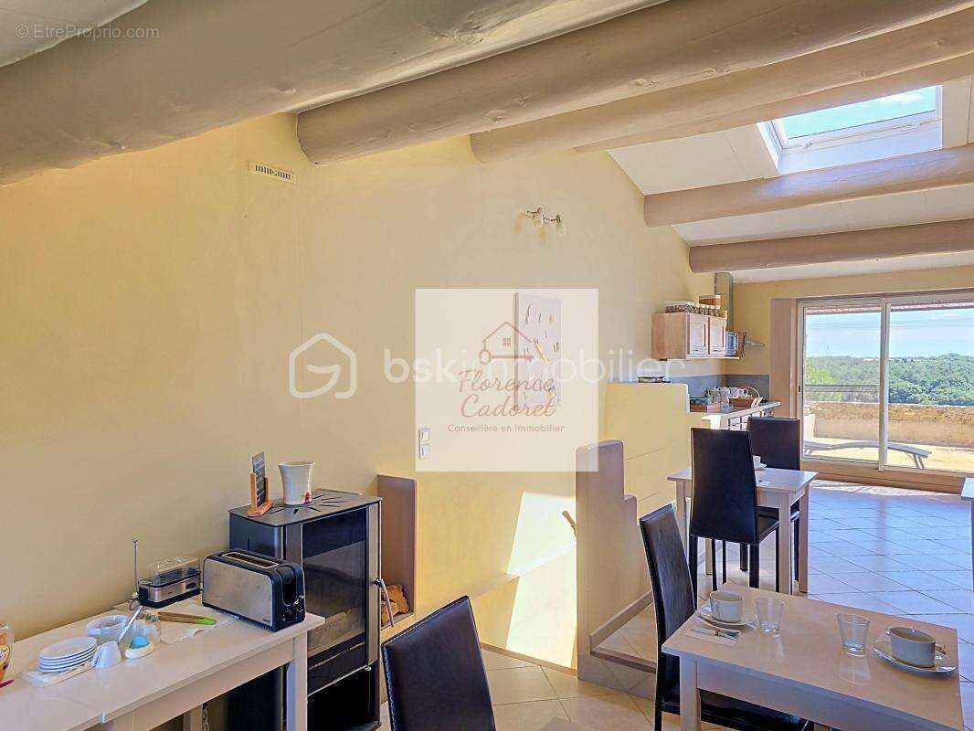 Maison de village de caractère proximite uzes– 6 chambres – 2 terrasses – vue dégagée - photo 12