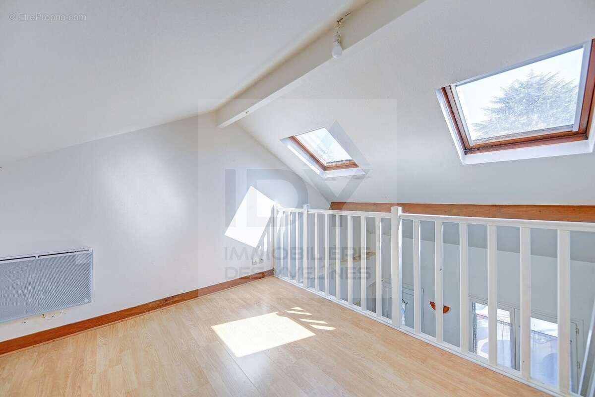 Le pecq - quartier canada - 10 min rer maison de 95.47m² - photo 8