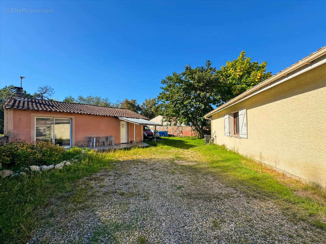 Maison à BLANQUEFORT